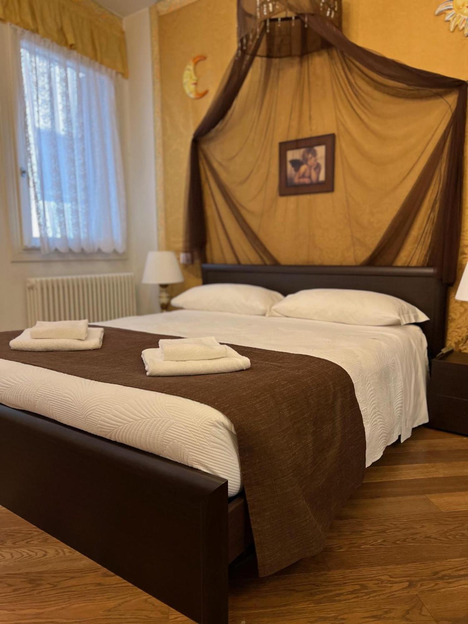Casabella Apartment Venesia Bagian luar foto